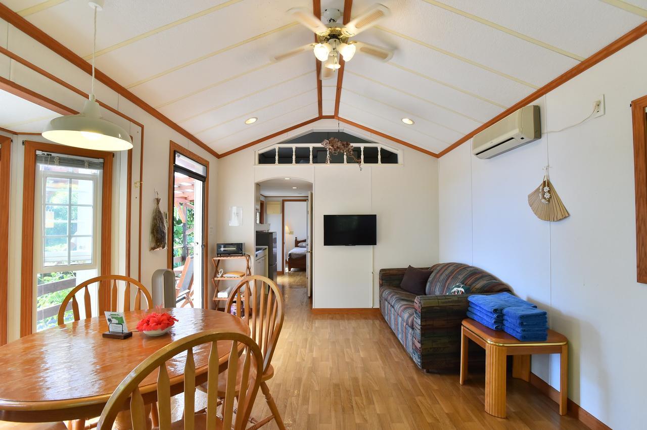 Panorama Ocean View Cottage Motobu Exterior foto
