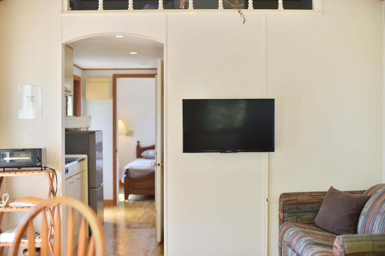 Panorama Ocean View Cottage Motobu Exterior foto